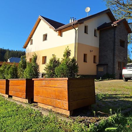 Vila Pohoda Javorniky S Rozlahlym Pozemkom Makov Εξωτερικό φωτογραφία