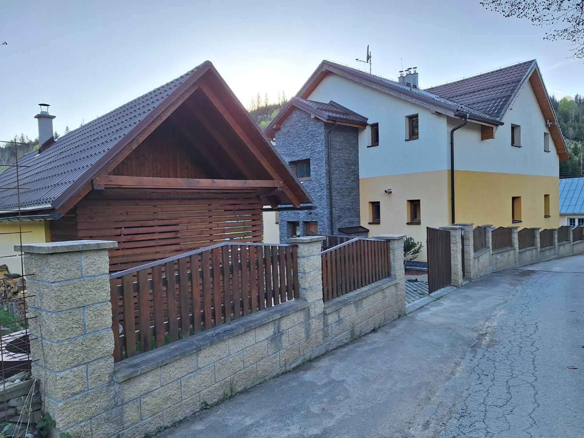 Vila Pohoda Javorniky S Rozlahlym Pozemkom Makov Εξωτερικό φωτογραφία